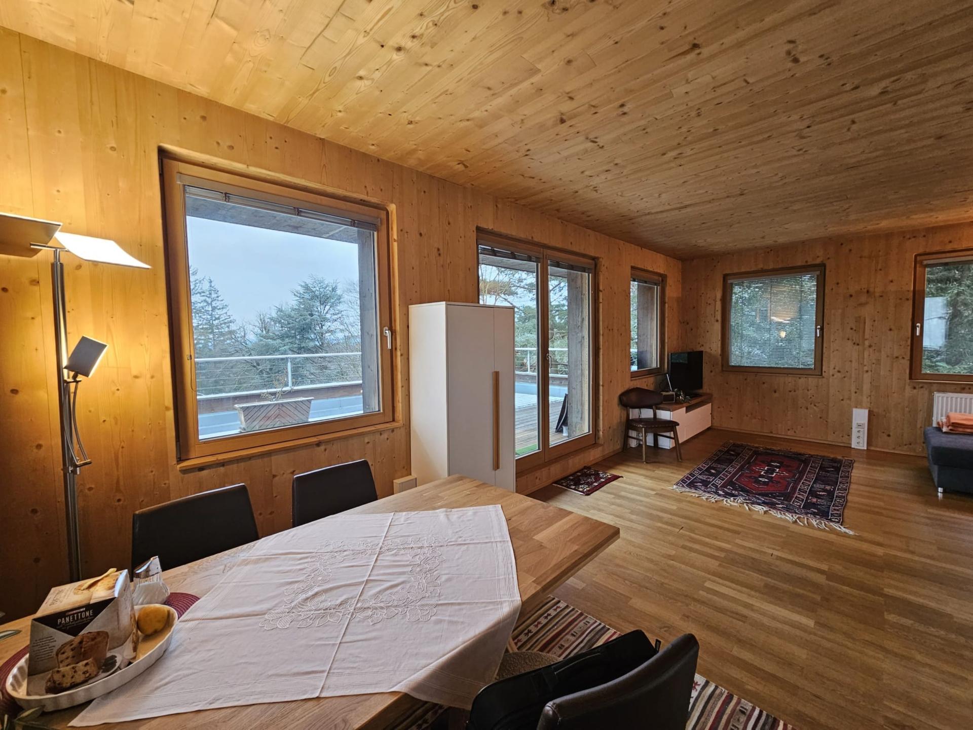 Appartement met terras en panoramisch uitzicht