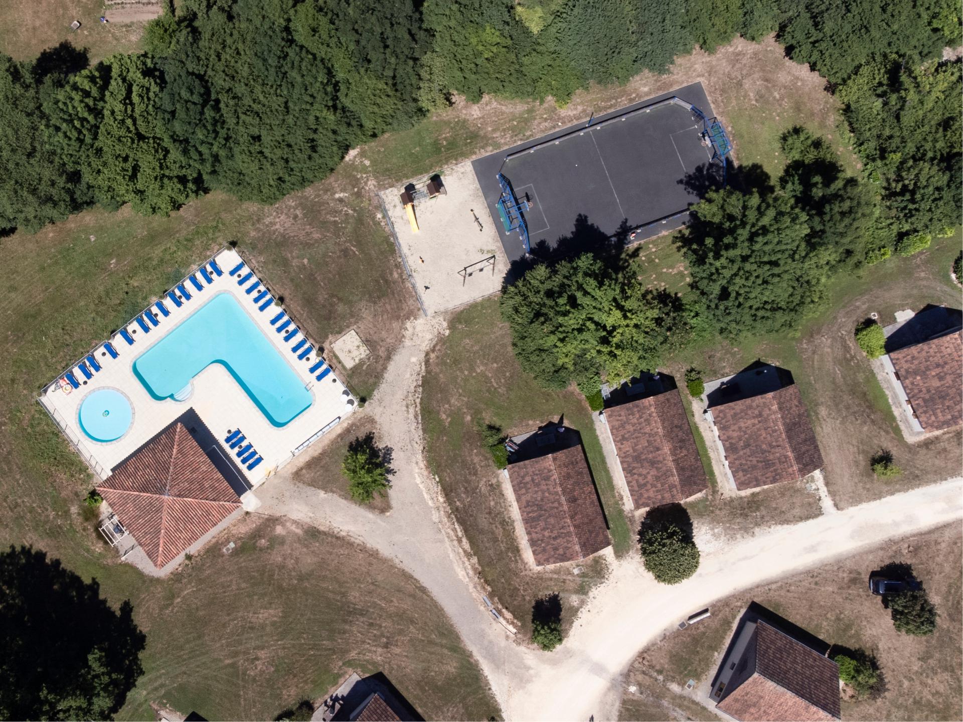Vakantiehuis op klein park met zwembad in de Lot